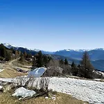 シャレー Tiny House Facing The Alps - In, Out