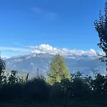 Tiny House Facing The Alps - In, Out *