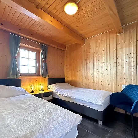 Tiny House Facing The Alps - In, Out Chalet