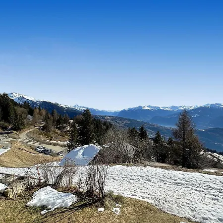 Chalet Tiny House Facing The Alps - In, Out