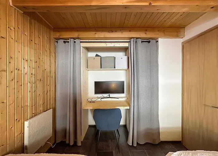 Tiny House Facing The Alps - In, Out Dağ evi
