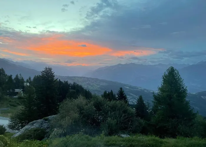 Tiny House Facing The Alps - In, Out *