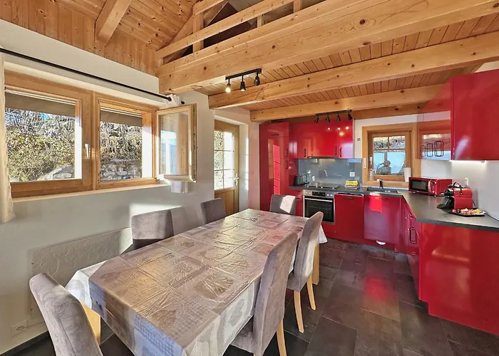 Dağ evi Tiny House Facing The Alps - In, Out